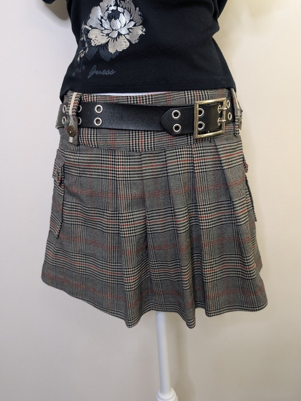 Buffalo David Bitton Gray Plaid Pleated Mini Skirt with Pockets Y2K Grunge